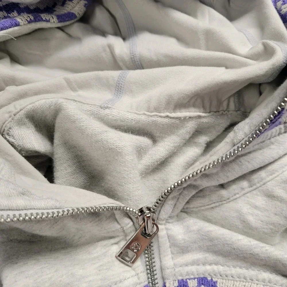 Lululemon RARE Live Simply IKAT‎ Knit Snowflake Snow Apres Ski Scuba Hoodie Sz 6